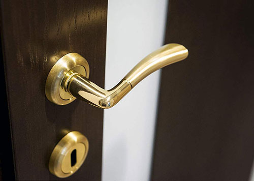 新建24小时上门开锁公司