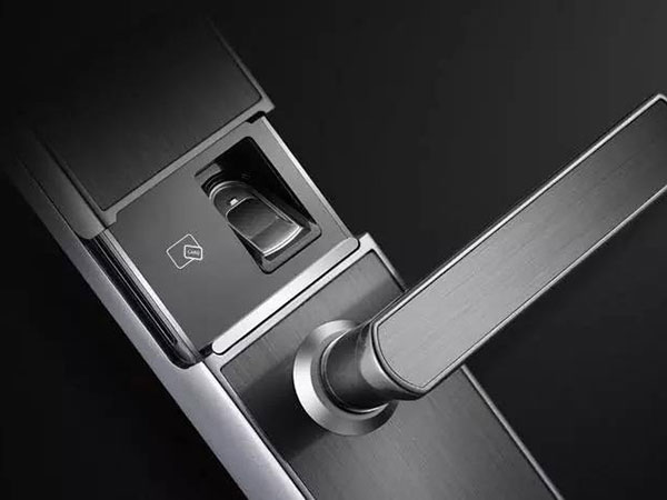 新建24小时上门开锁公司